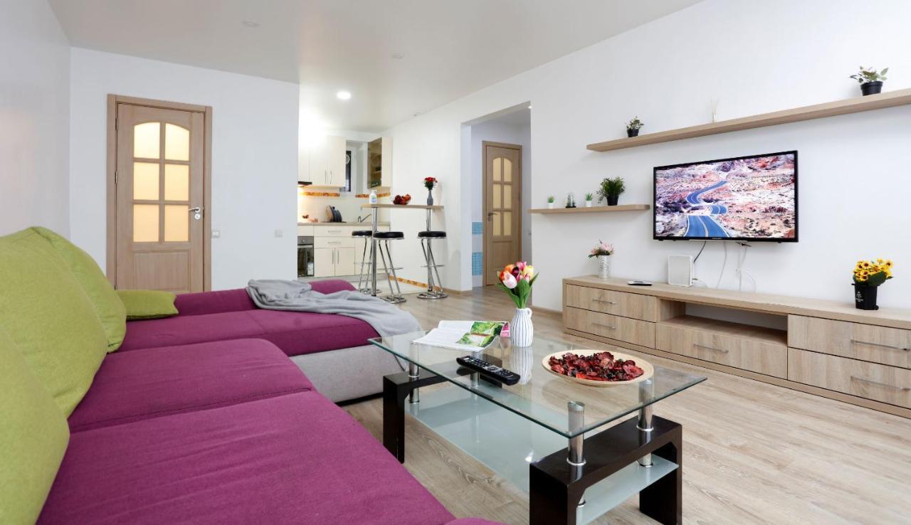 בוקרשט Cozy Apartment With A View מראה חיצוני תמונה