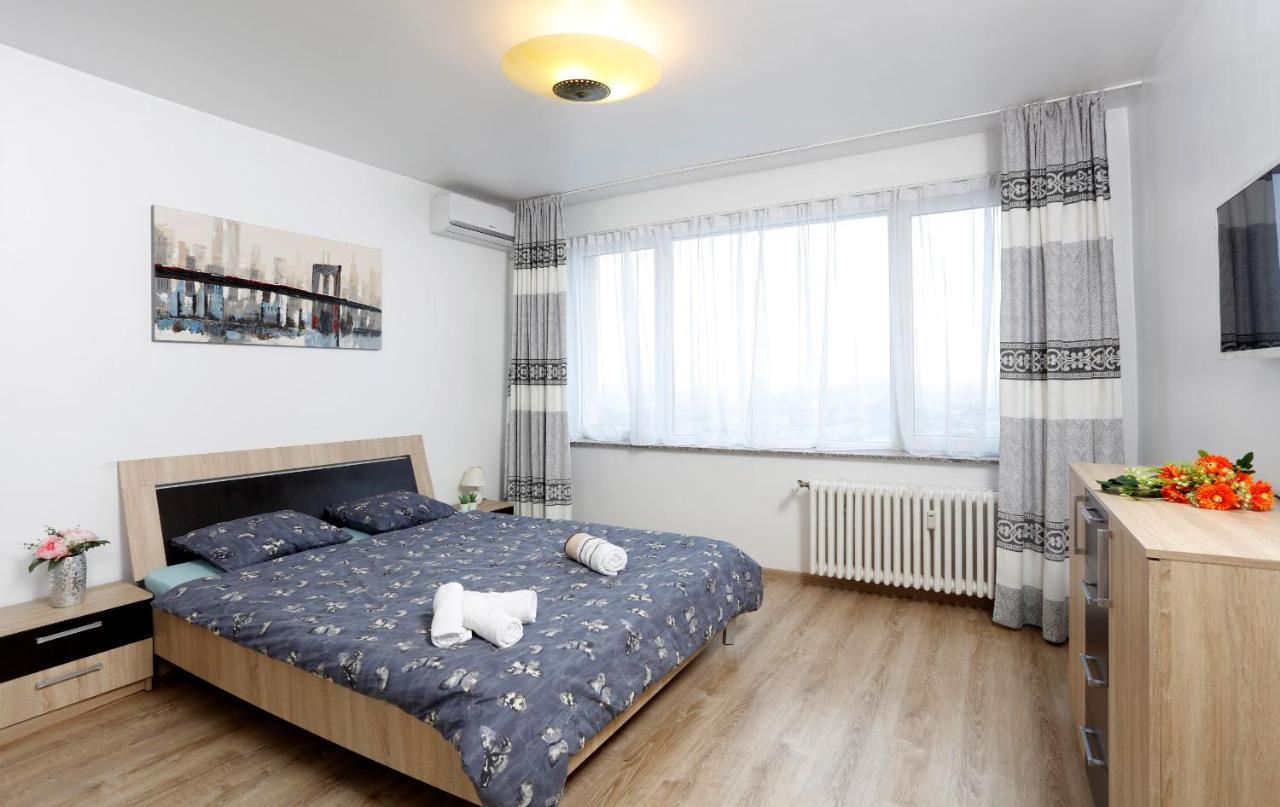 בוקרשט Cozy Apartment With A View מראה חיצוני תמונה