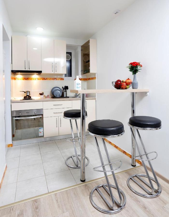 בוקרשט Cozy Apartment With A View מראה חיצוני תמונה